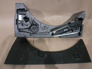 ящик под инструменты / набор инструментов Volkswagen Passat B6 2007, 2.0 л., TDi, BMP, дизель, МКПП, черный, универсал, полный привод, 3C0803881B, 1K0903383