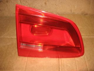 фонарь крышки багажника левый Volkswagen Touran 2 2011, 2.0 л., TDi, CFJ, дизель, АКПП, черный, минивэн, передний привод, 1T0945093