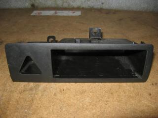 бардачок Volkswagen Caravelle 5 2006, 2.5 л., TDi, AXD, дизель, МКПП, красный, минивэн, передний привод, 7H0857925
