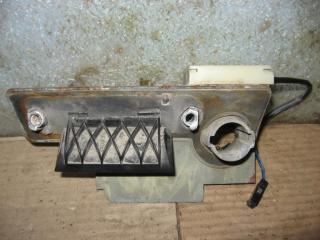 ручка открывания багажника Volkswagen Caravelle 5 2006, 2.5 л., TDi, AXD, дизель, МКПП, красный, минивэн, передний привод, 7H0827565G