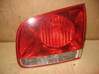 фонарь крышки багажника правый Volkswagen Touareg 1 поколение 2005, 2.5 л., TDi, BAC, дизель, АКПП, серый, внедорожник 5 дв., полный привод, 7L6945094H