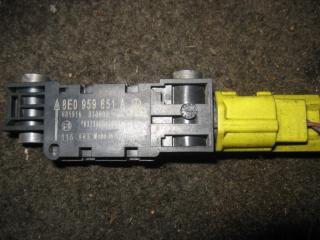 датчик удара Audi A4 B7 2007, 3.0 л., TDi, ASB, дизель, МКПП, серый, универсал, полный привод, 8E0959651A