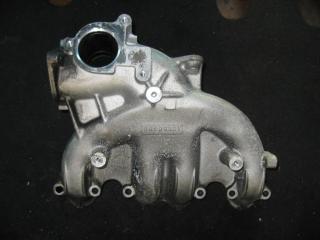 коллектор впускной Audi A4 B7 2006, 2.0 л., TDi, BPW, дизель, МКПП, черный, универсал, передний привод, 038129713BM