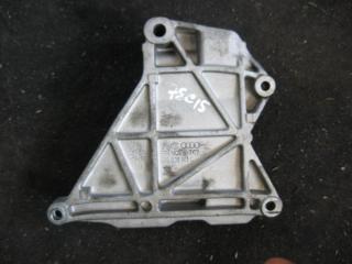 кронштейн генератора Volkswagen Transporter T5 2005, 2.5 л., TDi, AXD, дизель, МКПП, белый, передний привод, 070903143C