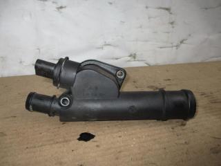 фланец (тройник) системы охлаждения Volkswagen Touran 1 поколение 2005, 2.0 л., TDi, AZV, дизель, МКПП, черный, минивэн, передний привод