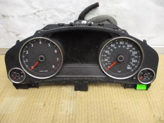 щиток приборов (приборная панель) Volkswagen Touareg 2 поколение 2011, 3.6 л., FSI, CGR, бензин, АКПП, черный, внедорожник 5 дв., полный привод, 7P6920980