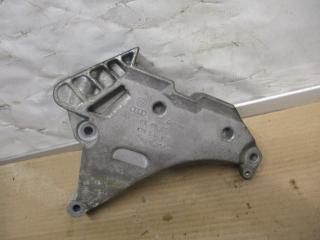кронштейн двигателя Volkswagen Passat B6 2009, 2.0 л., TDi, CBD, дизель, МКПП, серебро, седан, передний привод, 03L199207