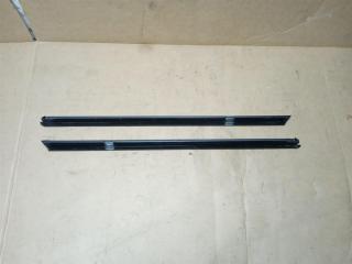 уплотнитель Volkswagen Golf 6 поколение 2011, 2.0 л., TDi, CFF, дизель, МКПП, серебро, хетчбэк 5 дв., передний привод, 5K6839479B, 5K6839480B