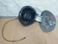 лючок топливного бака Volkswagen Tiguan 1 поколение 2010, 2.0 л., TDi, CFG, дизель, МКПП, серебро, внедорожник 5 дв., полный привод, 5N0809857C - фото №2