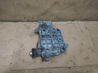 кронштейн генератора Audi A4 B8/8K 2011, 2.7 л., TDi, CGK, дизель, МКПП, белый, седан, передний привод, 059903143S