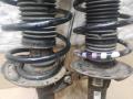 амортизатор передний Volkswagen Golf Plus 2 поколение 2010, 1.6 л., TDi, CAY, дизель, АКПП, красный, хетчбэк 5 дв., передний привод, 1T0413031HM, 1T0412015JM - фото №3