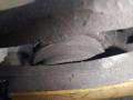 суппорт задний правый Volkswagen Sharan 2 поколение 2011, 2.0 л., TDi, CFF, дизель, МКПП, черный, минивэн, передний привод - фото №4