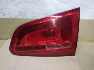 фонарь крышки багажника правый Volkswagen Sharan 2 поколение 2011, 2.0 л., TDi, CFF, дизель, МКПП, черный, минивэн, передний привод, 7N0945094J