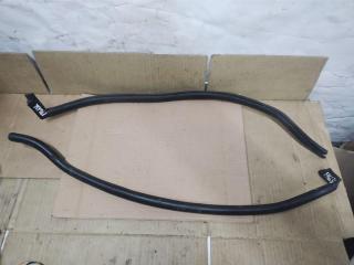 уплотнитель двери Volkswagen Touareg 1 поколение 2006, 2.5 л., TDi, BAC, дизель, АКПП, синий, внедорожник 5 дв., полный привод, 7L6839717