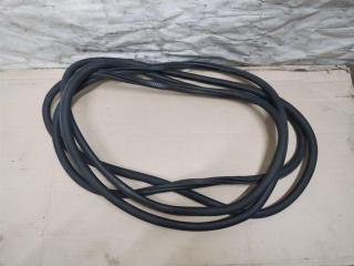 уплотнитель двери Volkswagen Touareg 1 поколение 2006, 2.5 л., TDi, BAC, дизель, АКПП, синий, внедорожник 5 дв., полный привод, 7L0867365E