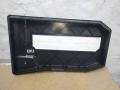 крышка аккумулятора Volkswagen Touareg 2 поколение 2012, 3.6 л., FSI, CGR, бензин, АКПП, серебро, внедорожник 5 дв., полный привод, 7L0864643B - фото №2